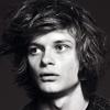 Charlie Tahan